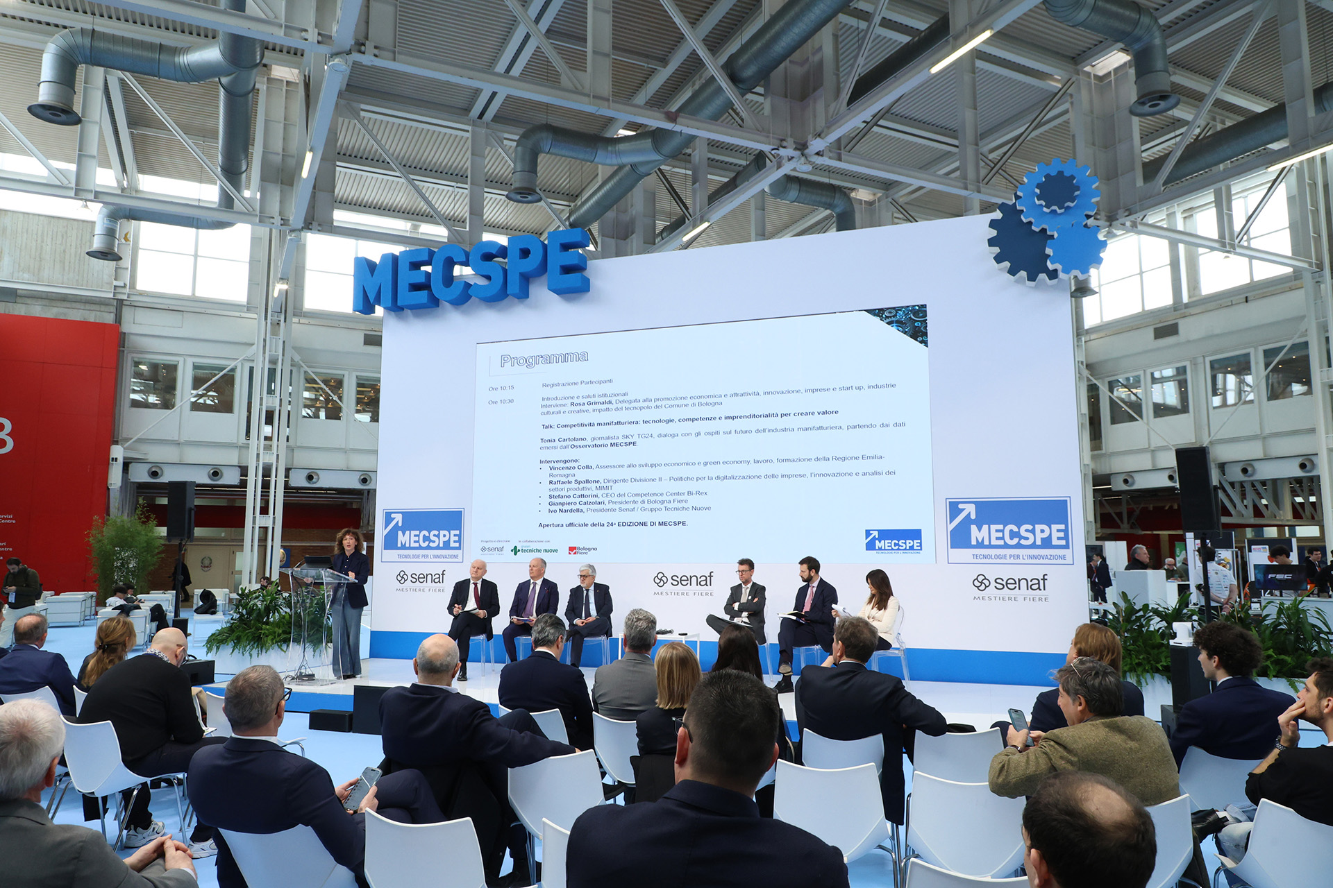 Manifattura italiana: tra competitività, tecnologia e capacità imprenditoriale oltre gli incentivi. Secondo l’Osservatorio MECSPE, quasi 7 imprese su 10 sono in linea con gli obiettivi, ma circa la metà è preoccupata per i dazi e il 55% ritiene insufficienti le nuove misure. A MECSPE Bologna (4-6 marzo) le imprese si confrontano sul futuro dell’industria manifatturiera.